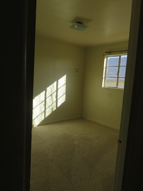 Building Photo - 103 S Bayard St