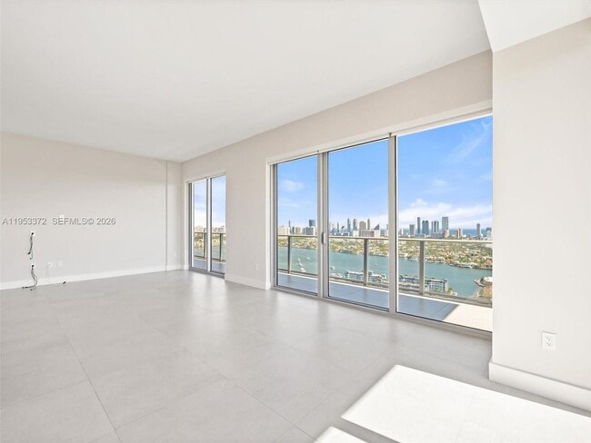 Building Photo - 16385 Biscayne Blvd