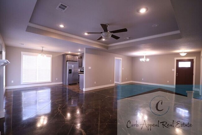 Building Photo - Beautiful, spacious 3 bed / 2 bath recently built home (Nettleton Schools) - fenced back yard!!