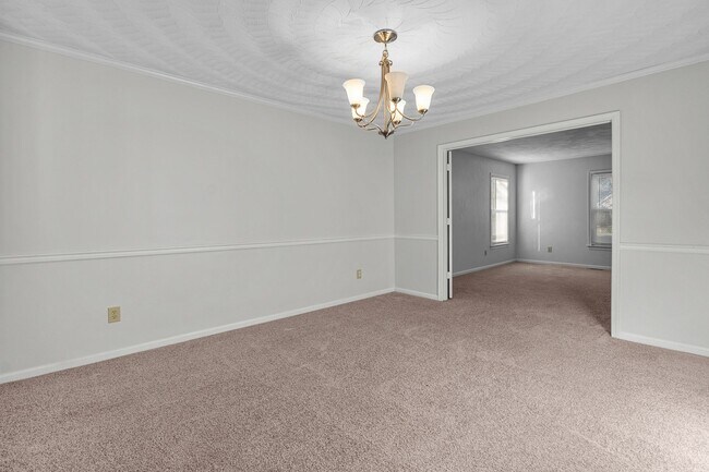 Building Photo - Charming 4-Bedroom Home for Rent in Chesapeake