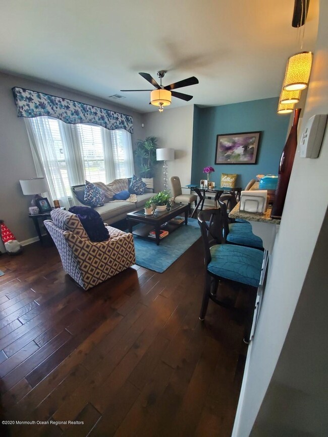 Building Photo - 99 Steiner Ave