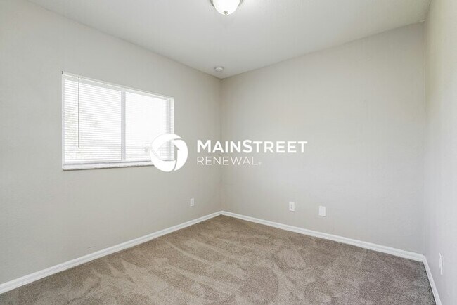 Building Photo - 3 Bedroom Pet-Friendly Home in Fort Myers,...
