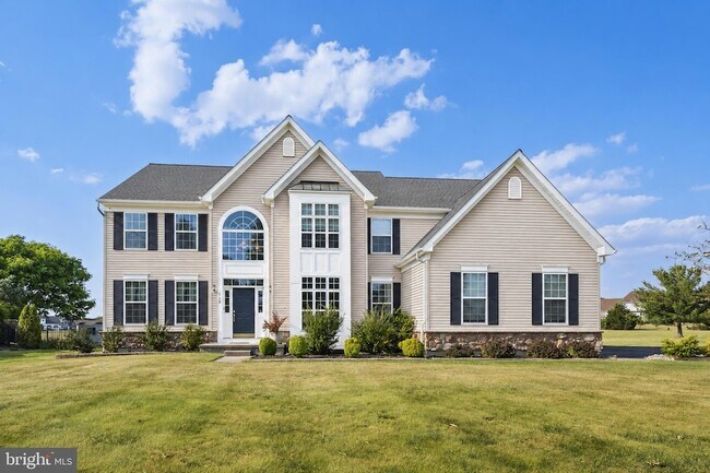 Building Photo - 728 Farmhouse Rd