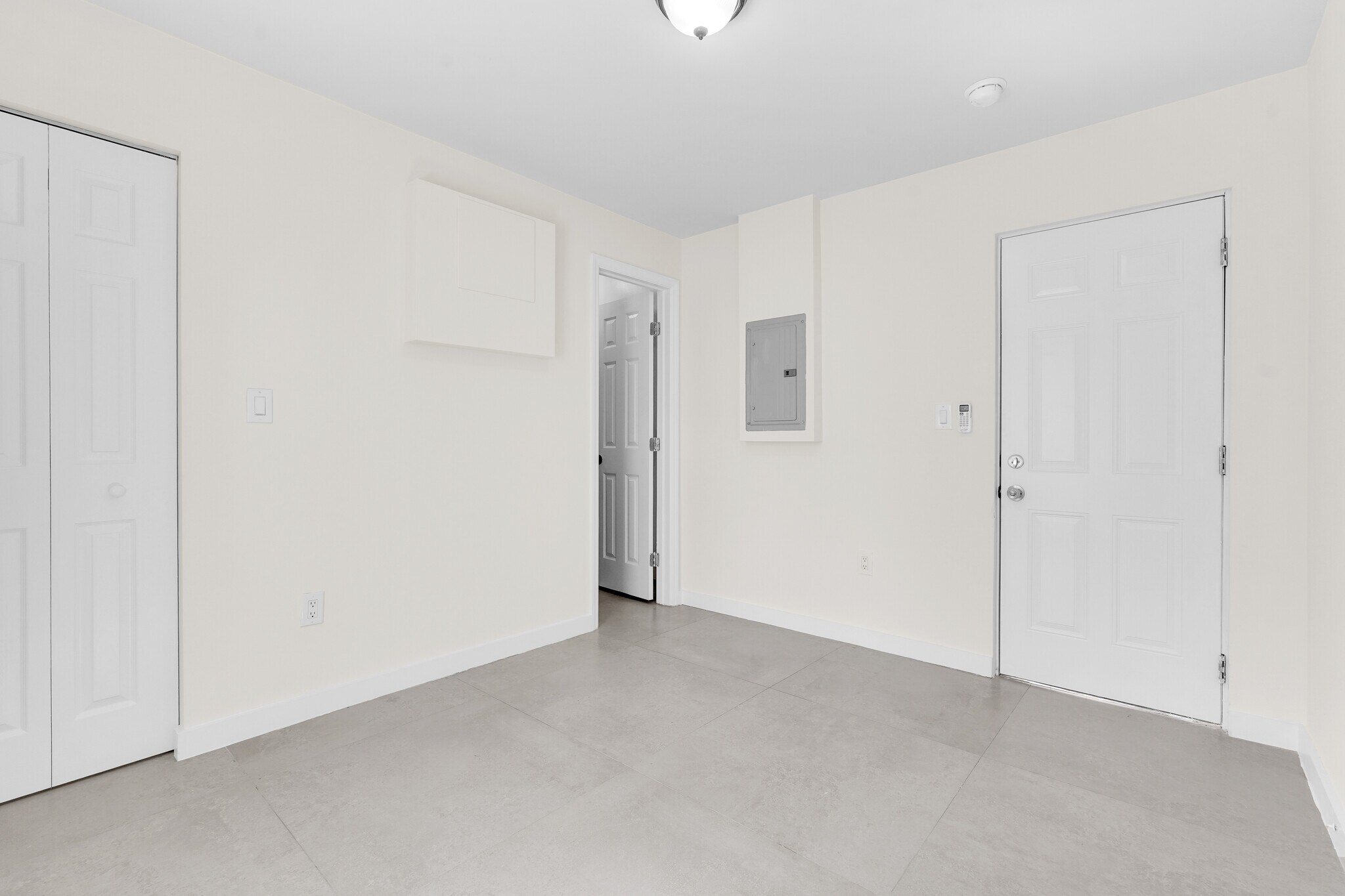 Building Photo - 52 NW 47th Ter