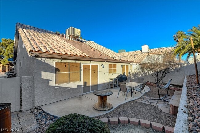 Building Photo - 1147 Overture Dr