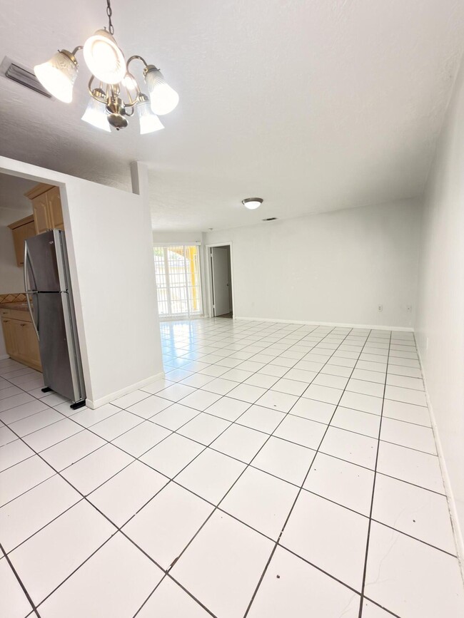Building Photo - 15605 SW 74th Cir Dr