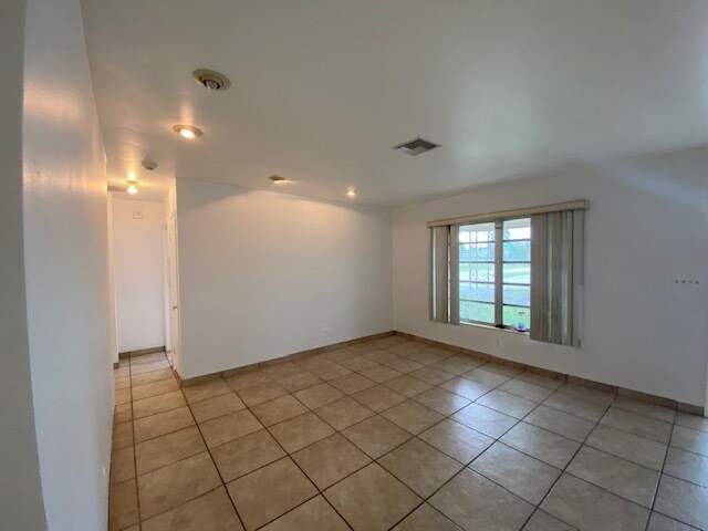 Building Photo - 2301 N 56th Ter