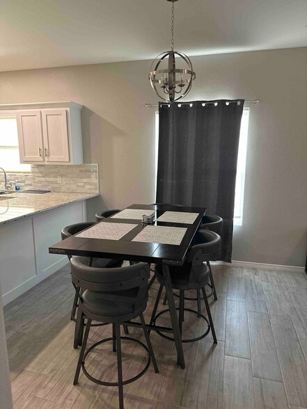 Kitchen - 5106 N Winona Dr