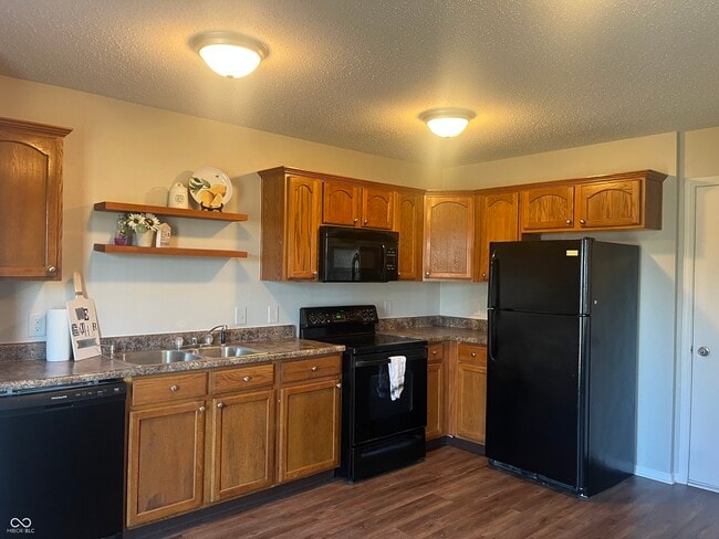 Building Photo - 7907 Wildwood Farms Ln