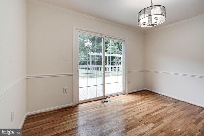 Building Photo - 13700 Pendelton st