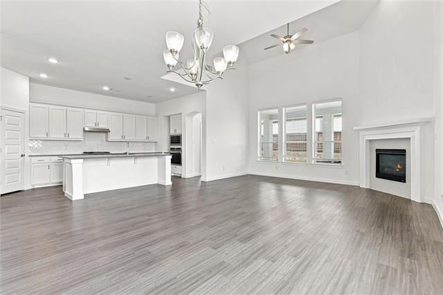 Building Photo - 2410 Doncaster Dr