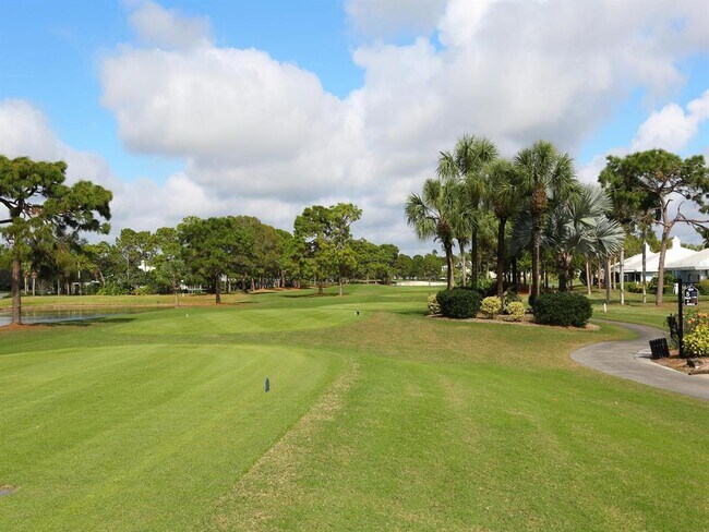 Building Photo - 799 Harrington Lake Dr N