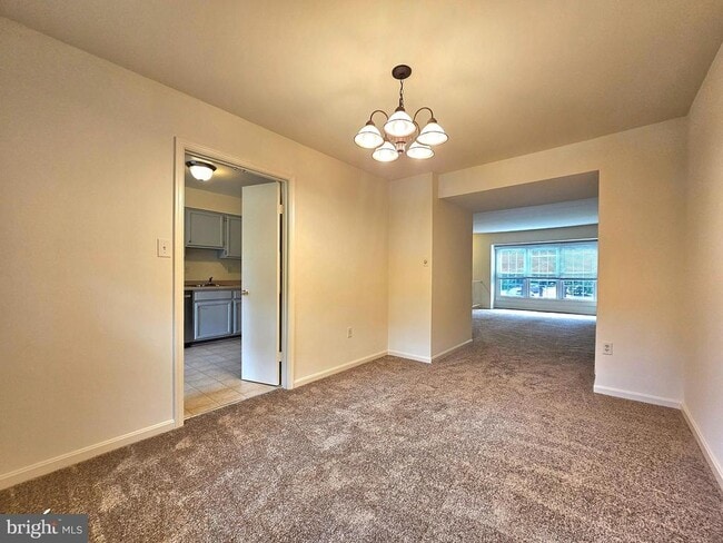 Building Photo - 4802 Treasure Ct