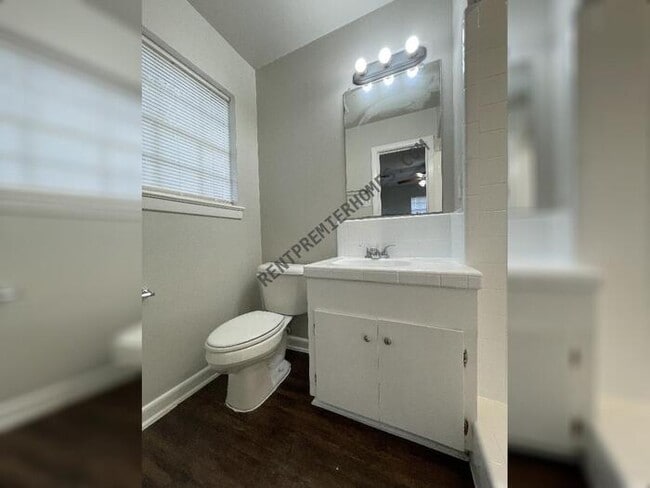 Building Photo - 6800 Hinkson Rd