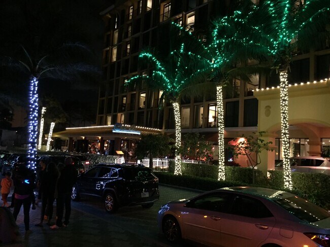 Building Photo - 2060 NE 1st St