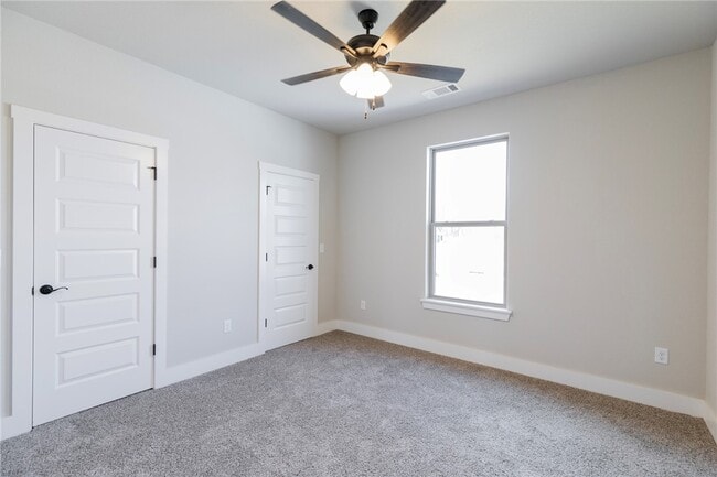Building Photo - 808 Kelley Ann St