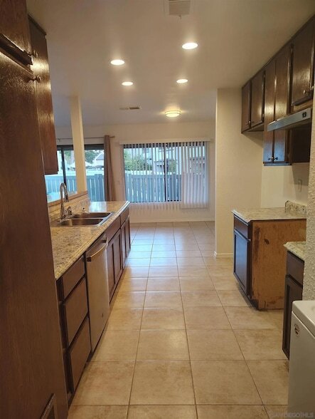 Building Photo - 12112 Wilsey Way