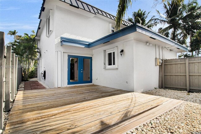 Building Photo - 1211 N Andrews Ave