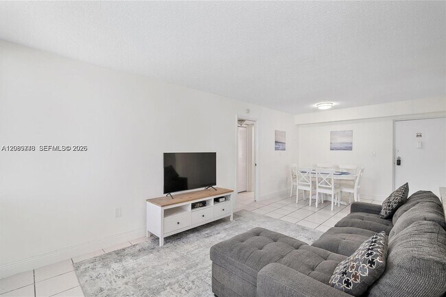 Building Photo - 250 180th Dr