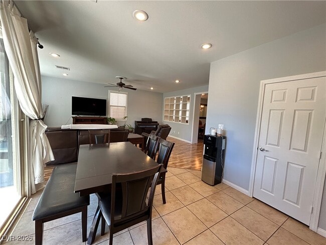 Building Photo - 5553 Fairmeade Way