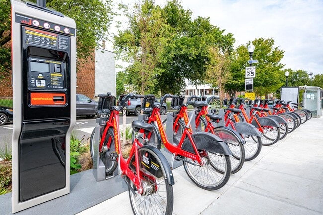 Building Photo - 1302 East Capitol St NE