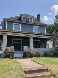 Building Photo - 6-bedroom 3 bath walking distance to WKU a...