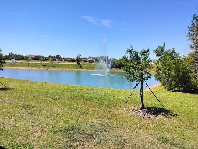 Building Photo - 405 Noble Ave