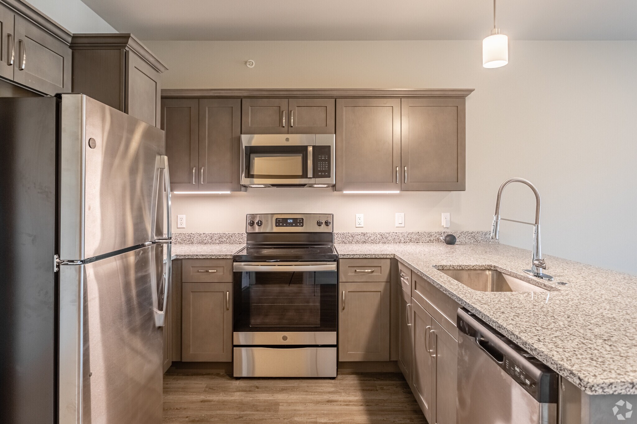 Monarch 611 W Sunset St Springfield MO 65807 Apartment Finder