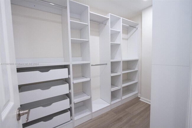 Building Photo - 3725 S Ocean Dr