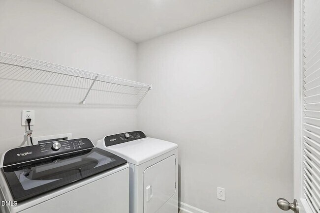 Building Photo - 912 Grand Mesa Dr