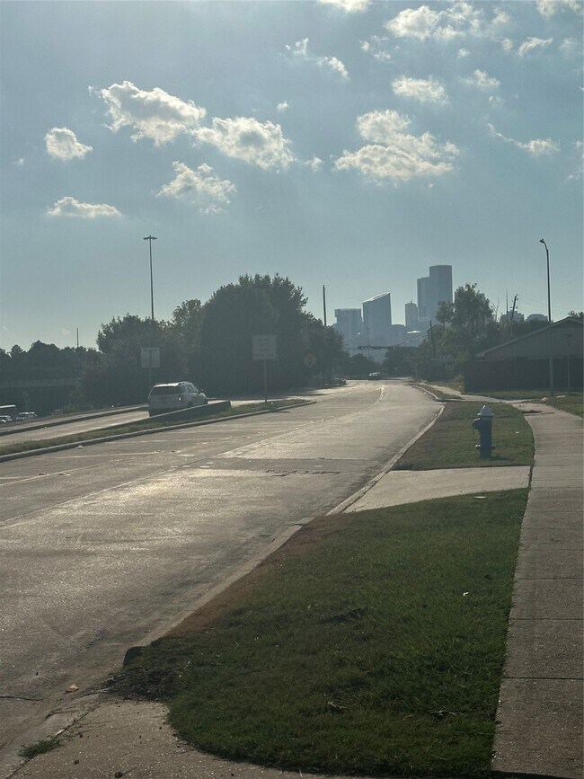 Building Photo - 4605 Orange St