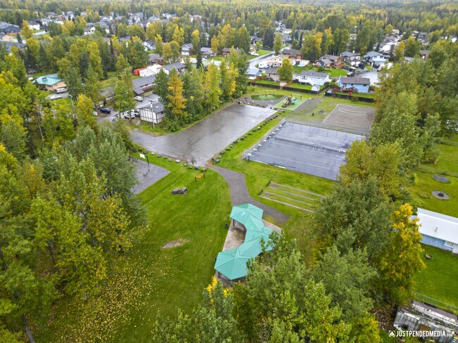 Building Photo - 12378 Lake St