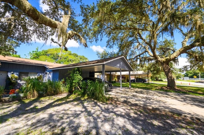 Building Photo - 516 Camino Ct