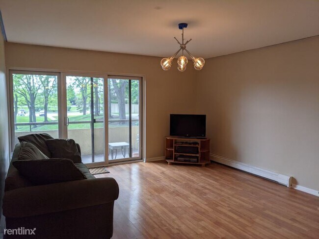 Building Photo - 1 br, 1 bath Condo - 1912 Prairie Sq