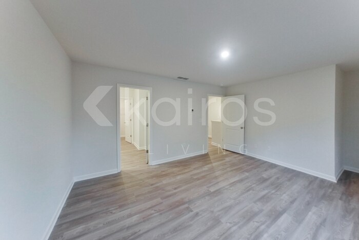 Building Photo - 306 Ironwood Ct