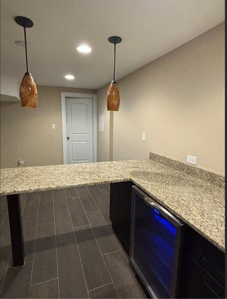 Building Photo - 406 S Lauder Ln