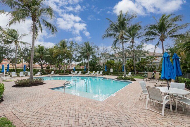 Building Photo - Seasonal Fully Furnished Luxury Home in Fiddler's Creek - AVAIL NOW