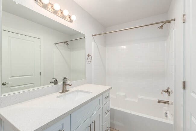 Building Photo - JC lifestyles