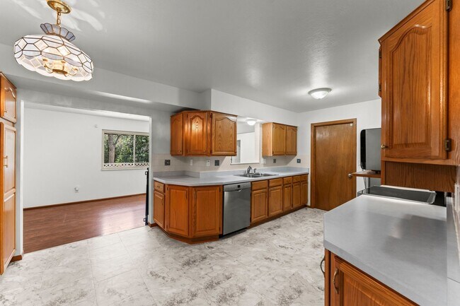 Building Photo - 4025 N Carefree Cir