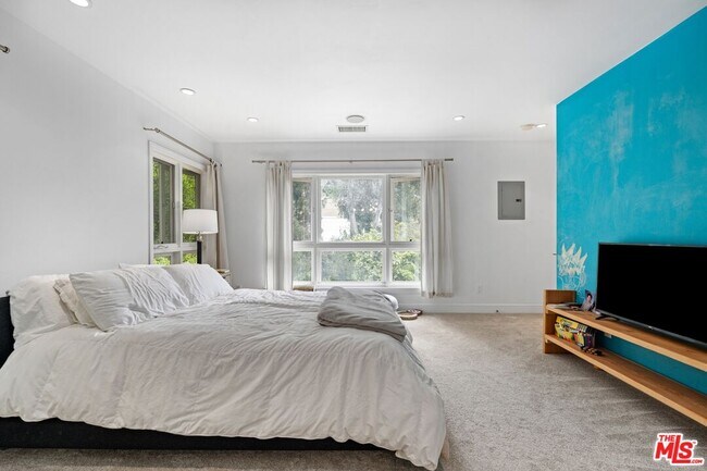 Building Photo - 1862 Kimberly Ln