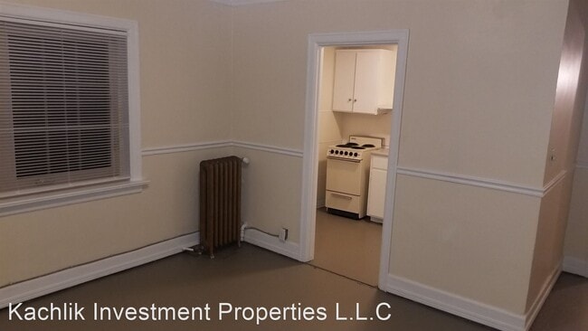 Building Photo - 1225 SW Alder St