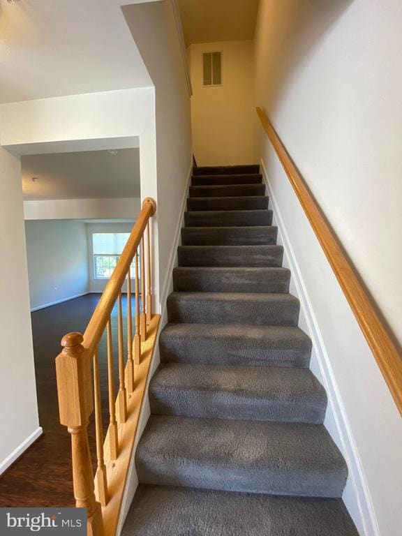 Building Photo - 8484 Pattette Pl