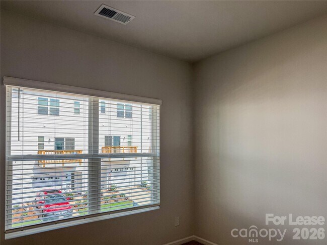 Building Photo - 6524 Harlech St