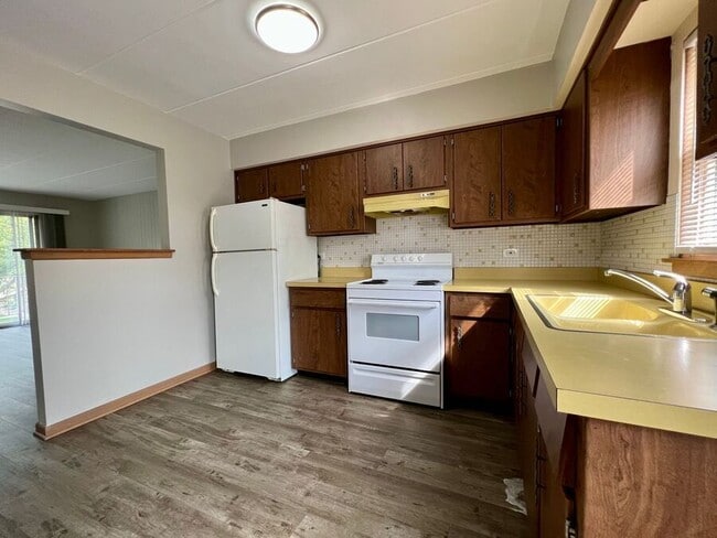 Building Photo - 8021 W 30th St