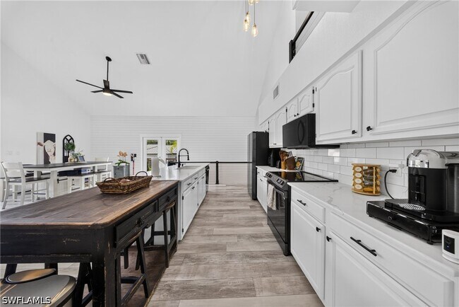 Building Photo - 5191 Coral Wood Dr