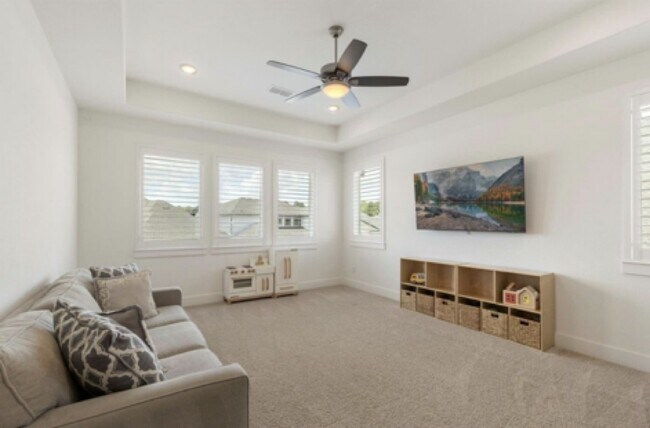 Building Photo - 25003 Stella Fls Ln