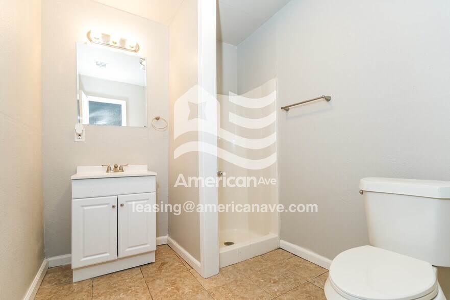 Building Photo - 1868 N Madison Pl