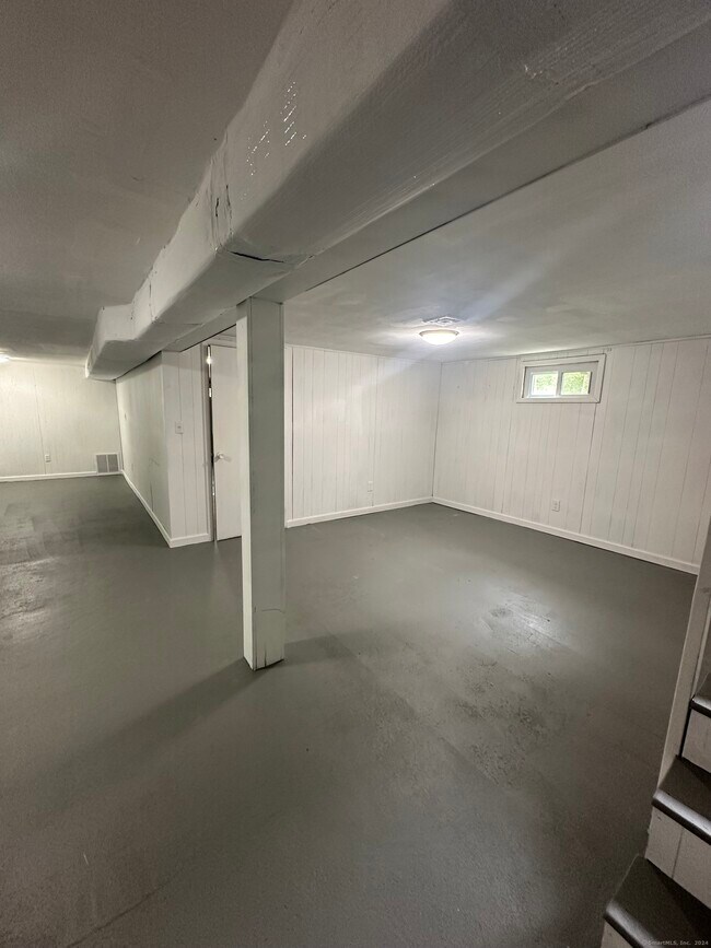 Building Photo - 30 Wiltan Dr