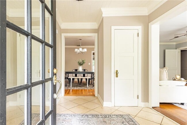 Building Photo - 1311 Roxboro Dr NE