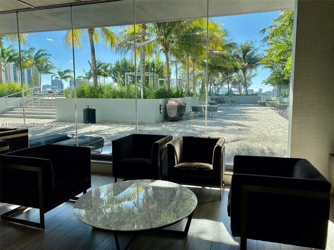 Building Photo - 2960 NE 207th St